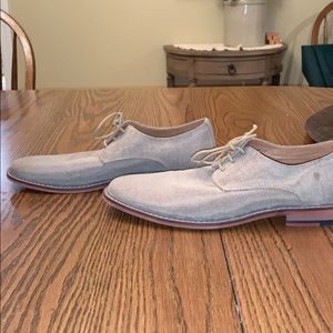 Men’s low top dress shoe!!